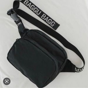 ISO OF BAGGU BLACK FANNY PACK WITH WHITE LETTERS
